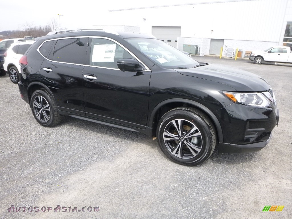 2019 Rogue SV AWD - Magnetic Black / Charcoal photo #1