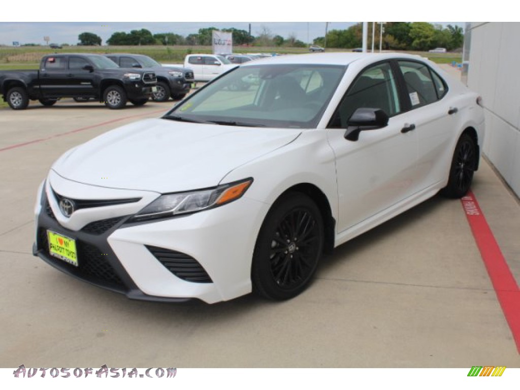 2019 Camry SE - Super White / Black photo #4