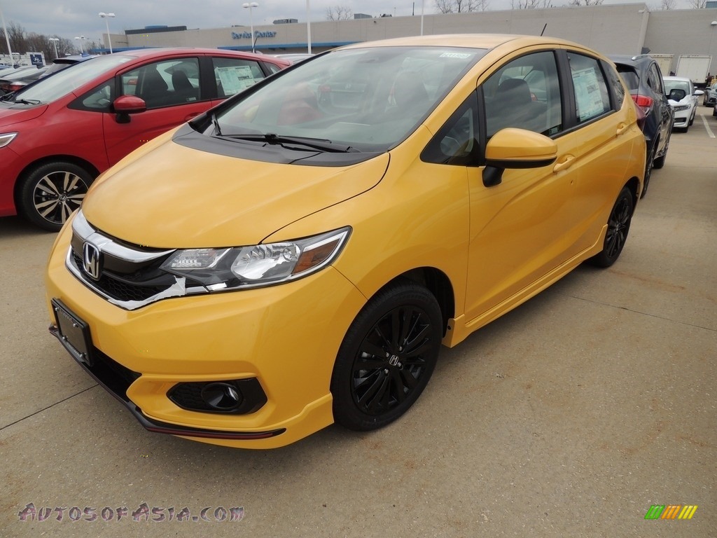 2019 Fit Sport - Helios Yellow Pearl / Black photo #1