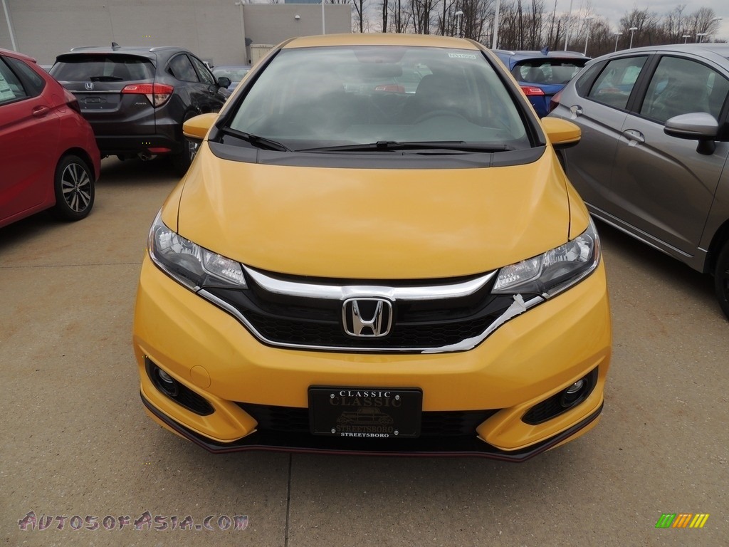 2019 Fit Sport - Helios Yellow Pearl / Black photo #2
