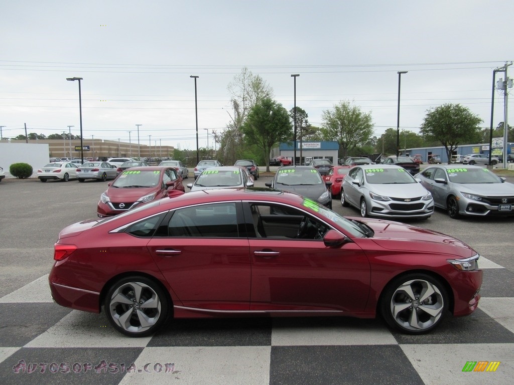 2018 Accord Touring Sedan - Radiant Red Metallic / Gray photo #3