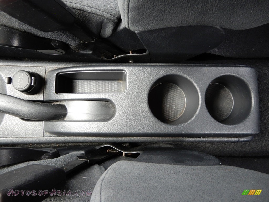 2008 Versa 1.8 S Hatchback - Brilliant Silver / Charcoal photo #22