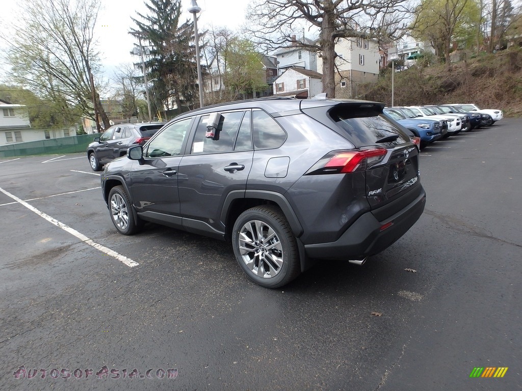 2019 RAV4 XLE AWD - Magnetic Gray Metallic / Light Gray photo #3