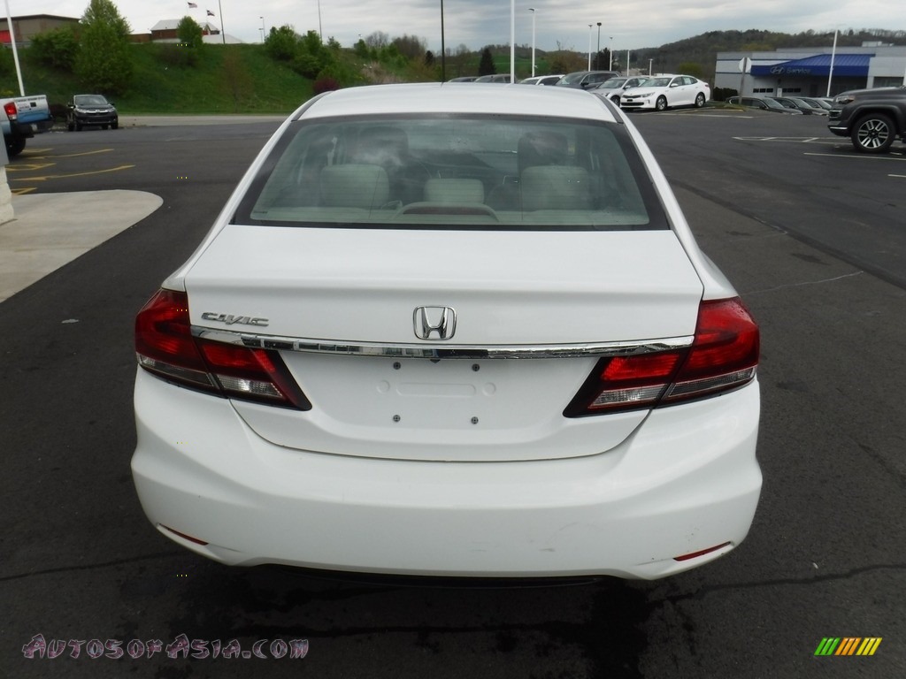 2013 Civic LX Sedan - Taffeta White / Gray photo #9