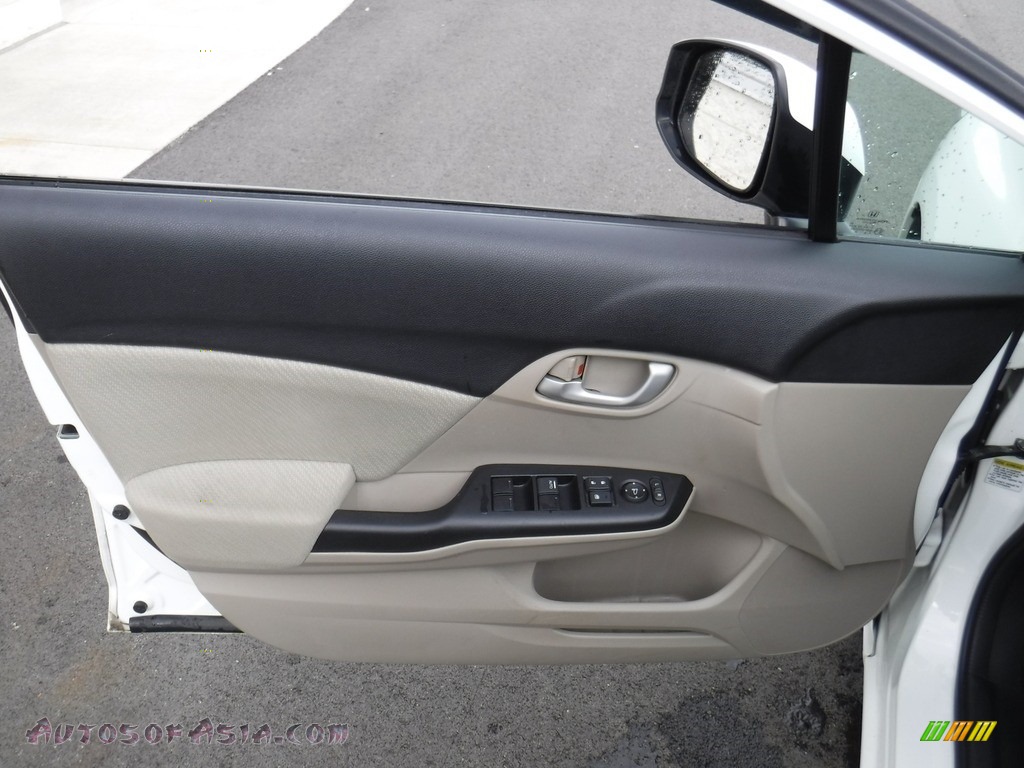 2013 Civic LX Sedan - Taffeta White / Gray photo #13