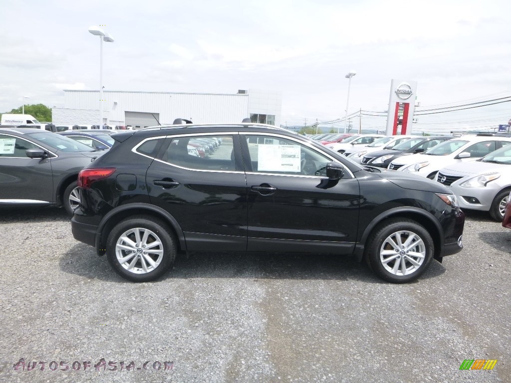 2019 Rogue Sport SV AWD - Magnetic Black Pearl / Charcoal photo #3