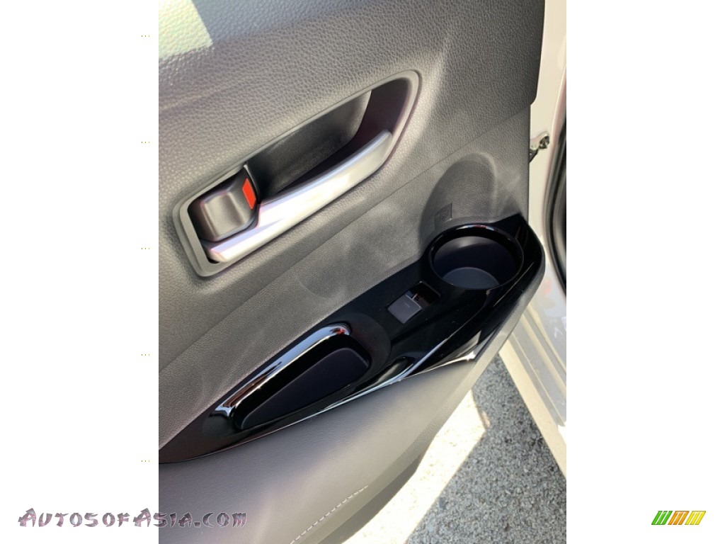 2019 Corolla Hatchback SE - Blizzard White Pearl / Black photo #16