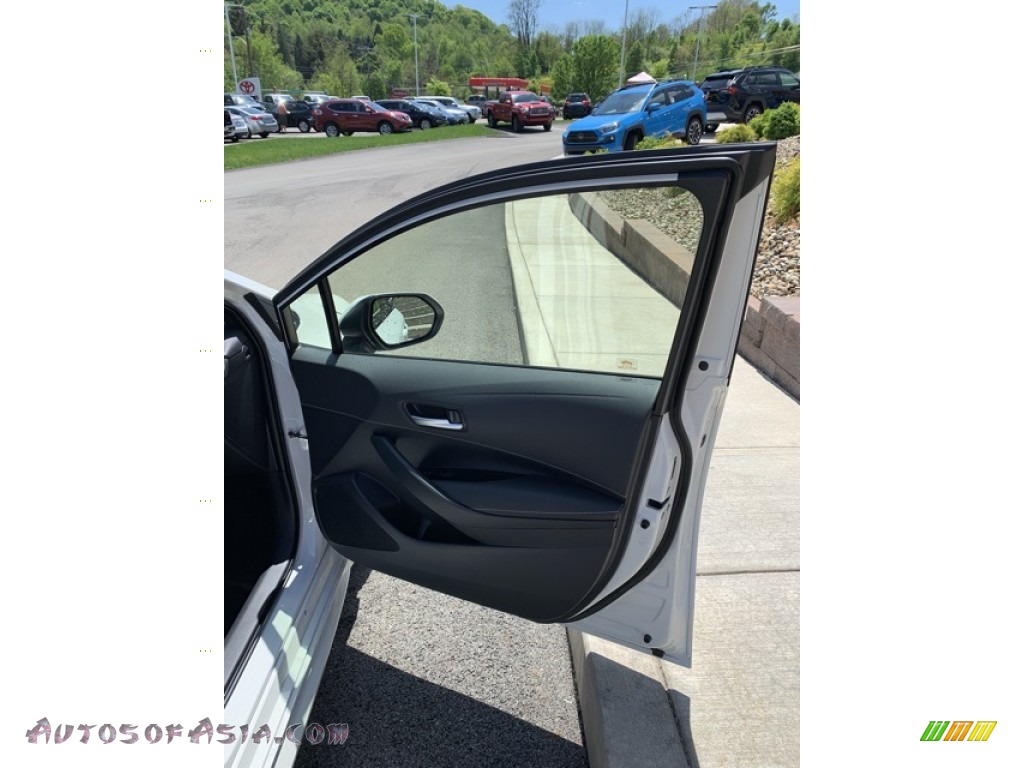 2019 Corolla Hatchback SE - Blizzard White Pearl / Black photo #26