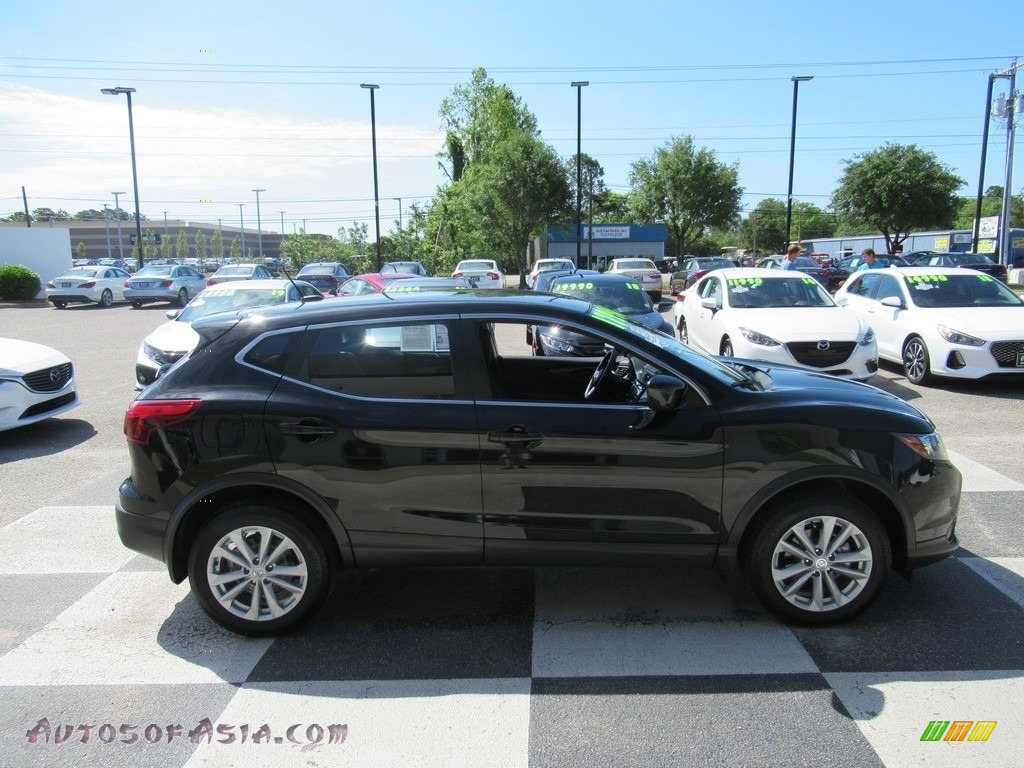 2017 Rogue Sport S AWD - Magnetic Black / Charcoal photo #3