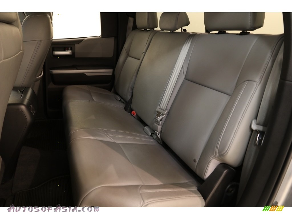 2016 Tundra Limited Double Cab 4x4 - Silver Sky Metallic / Graphite photo #19