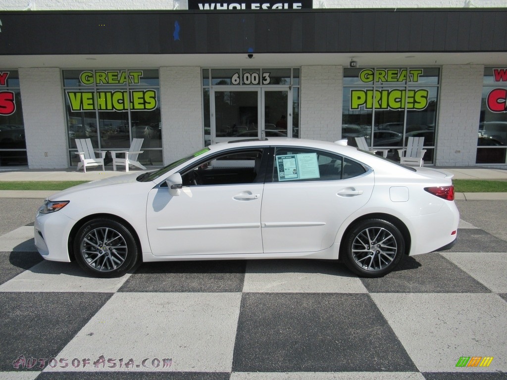 Eminent White Pearl / Stratus Gray Lexus ES 350