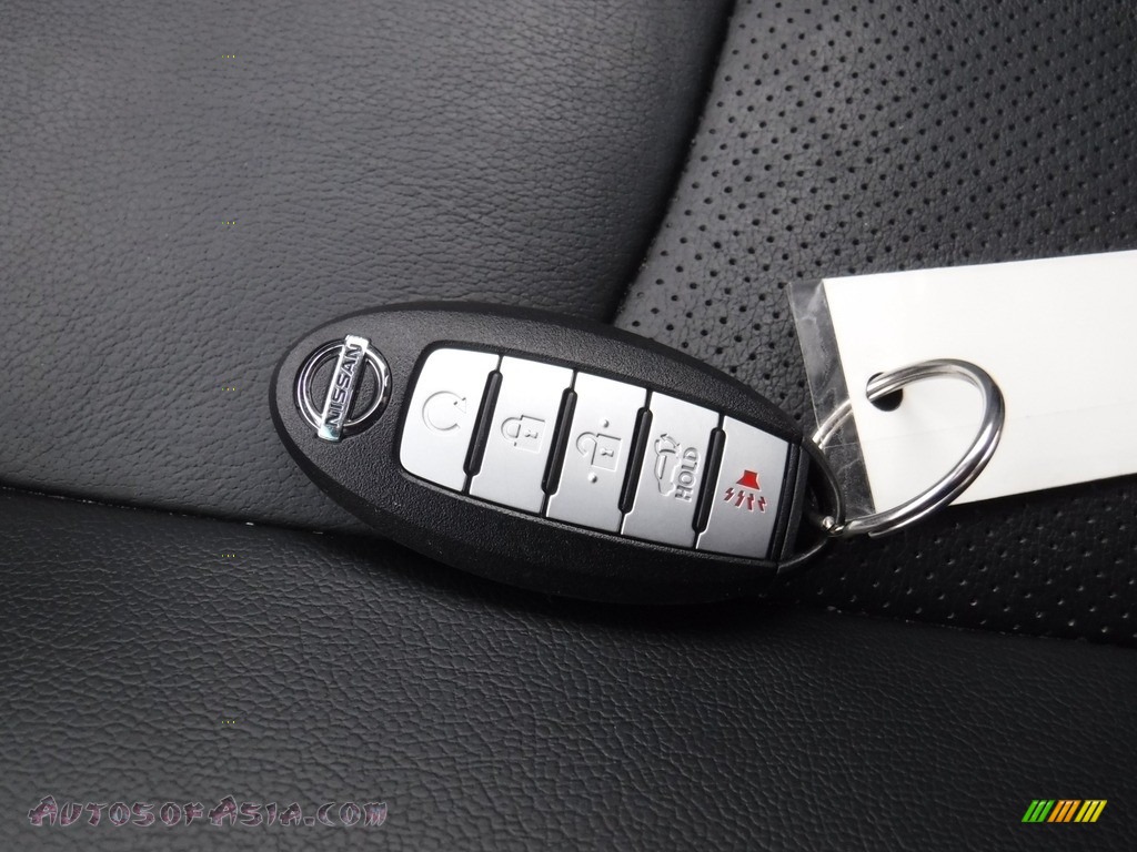 2014 Pathfinder Platinum AWD - Dark Slate / Charcoal photo #29