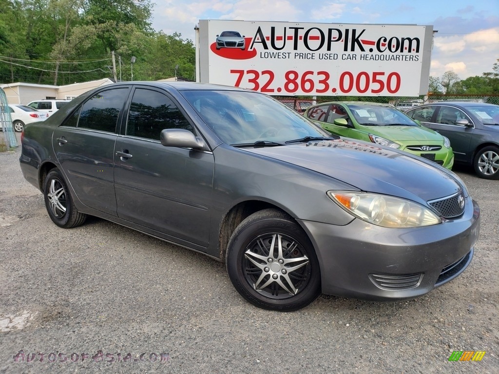 Phantom Gray Pearl / Taupe Toyota Camry LE