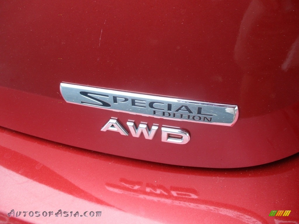 2012 Rogue SV AWD - Cayenne Red / Black photo #6