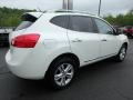 Nissan Rogue SV Pearl White photo #9