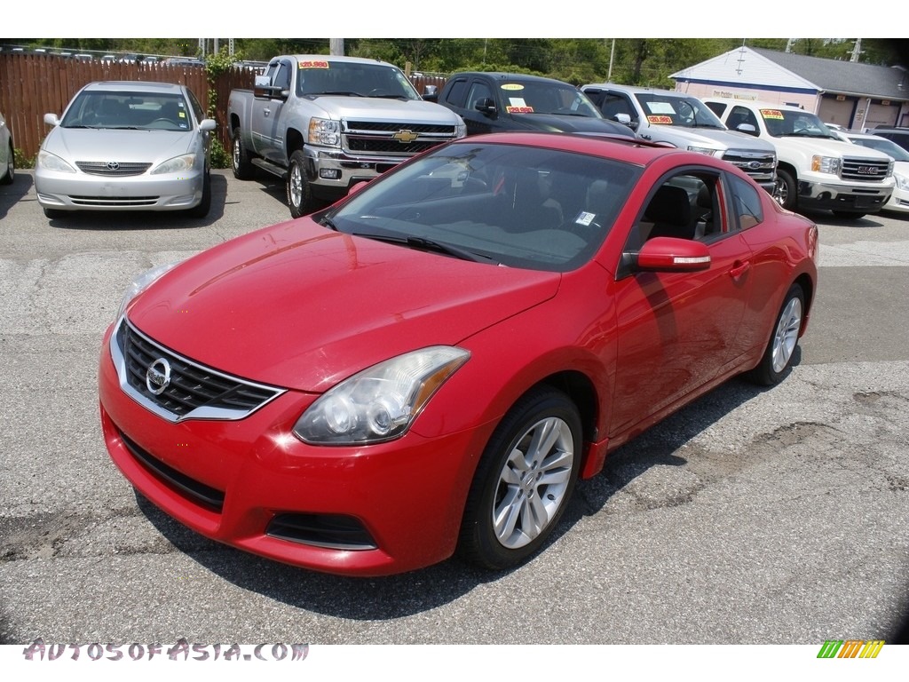 Red Alert / Charcoal Nissan Altima 2.5 S Coupe