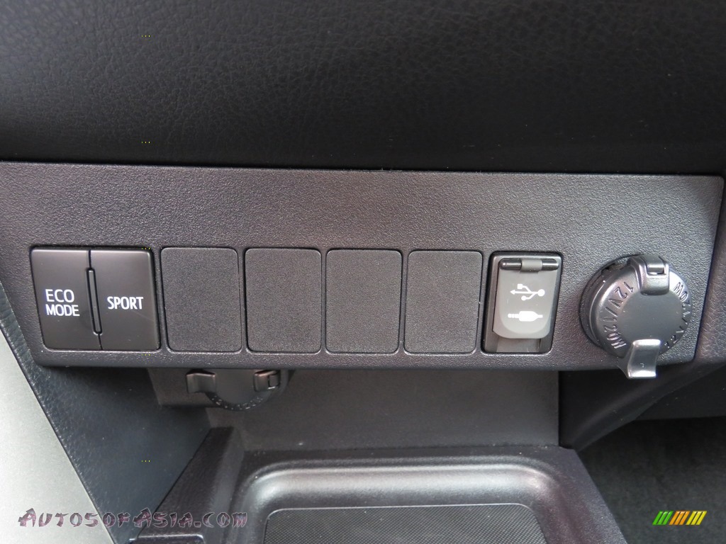 2018 RAV4 XLE AWD - Magnetic Gray Metallic / Black photo #43