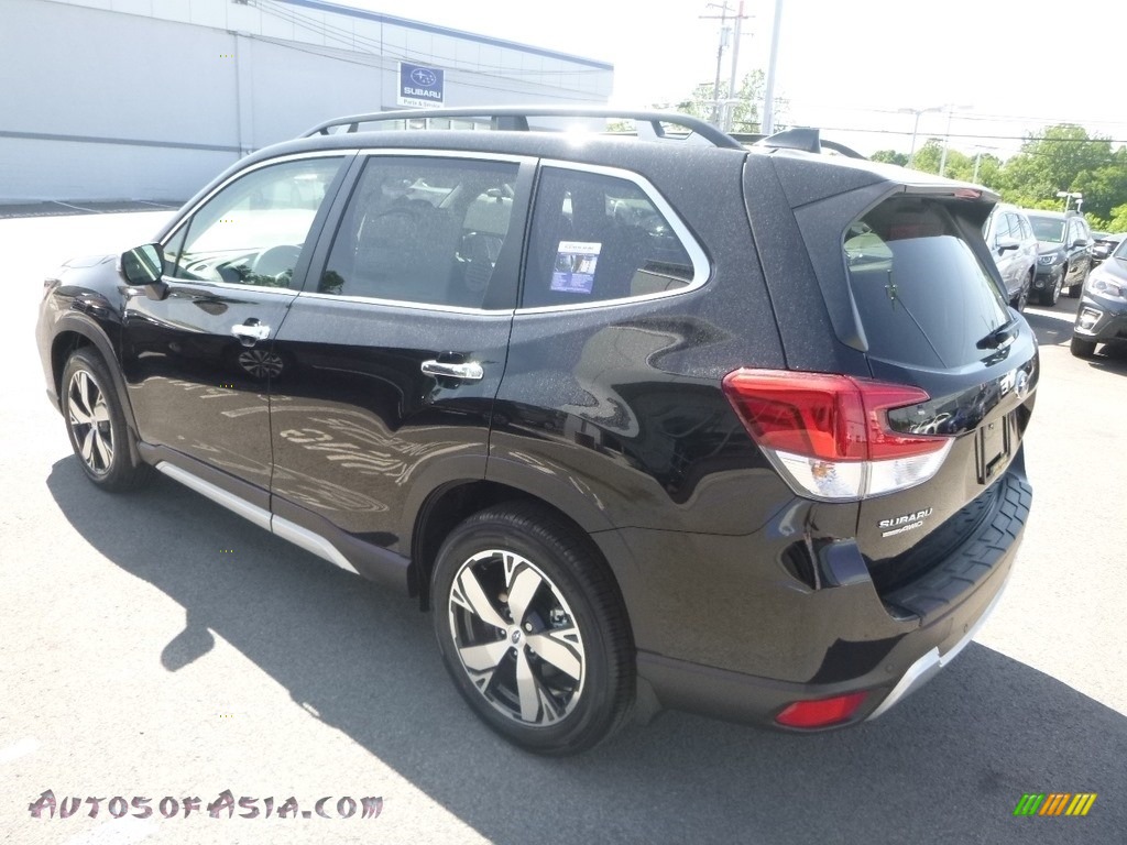 2019 Forester 2.5i Touring - Crystal Black Silica / Black photo #6