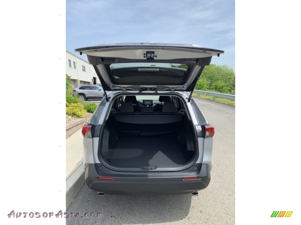 2019 RAV4 XLE AWD Hybrid - Silver Sky Metallic / Black photo #21