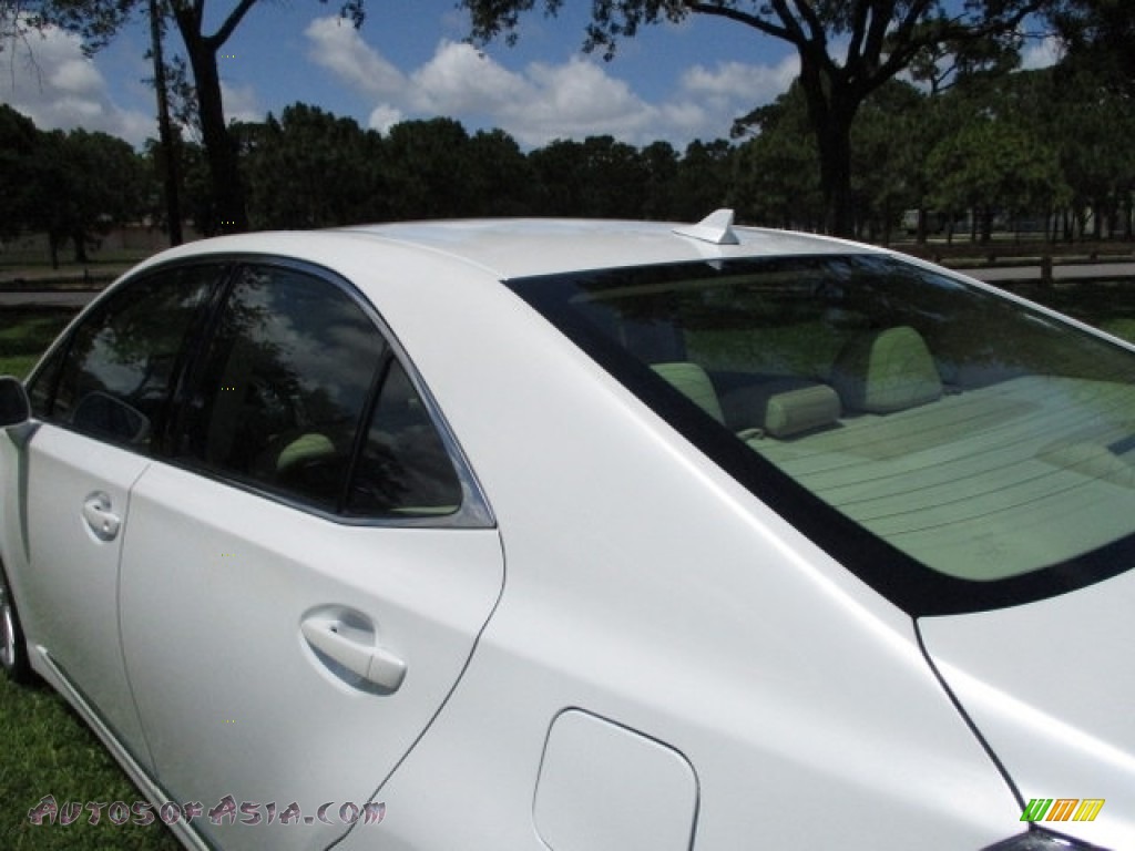 2010 HS 250h Hybrid Premium - Starfire White Pearl / Parchment photo #44