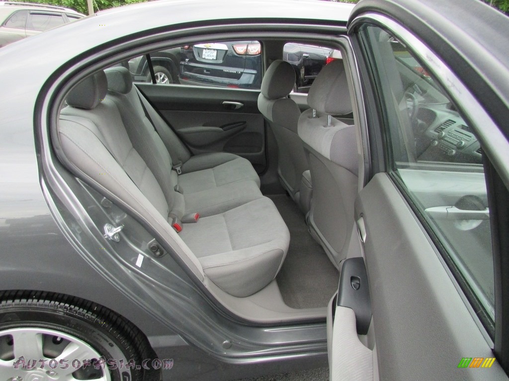 2009 Civic LX Sedan - Polished Metal Metallic / Gray photo #18