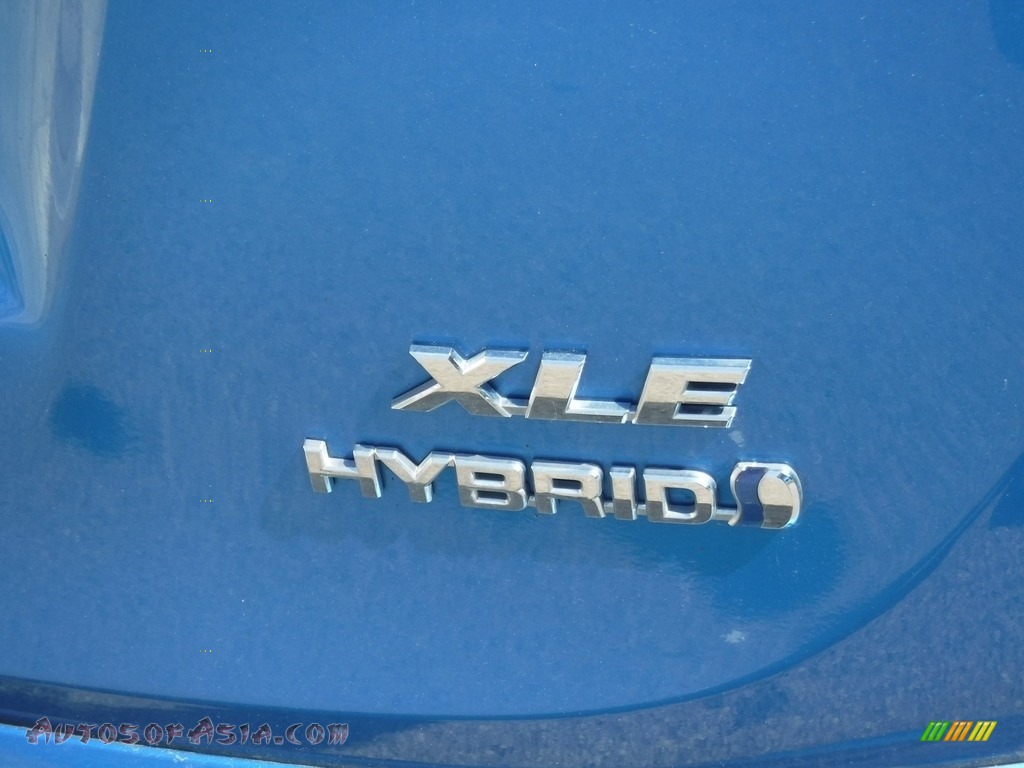 2016 RAV4 XLE AWD - Electric Storm Blue / Ash photo #11