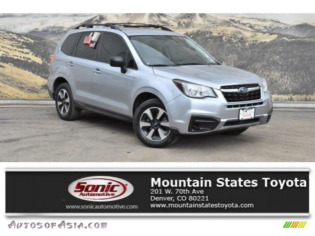 2017 Forester 2.5i - Ice Silver Metallic / Gray photo #1