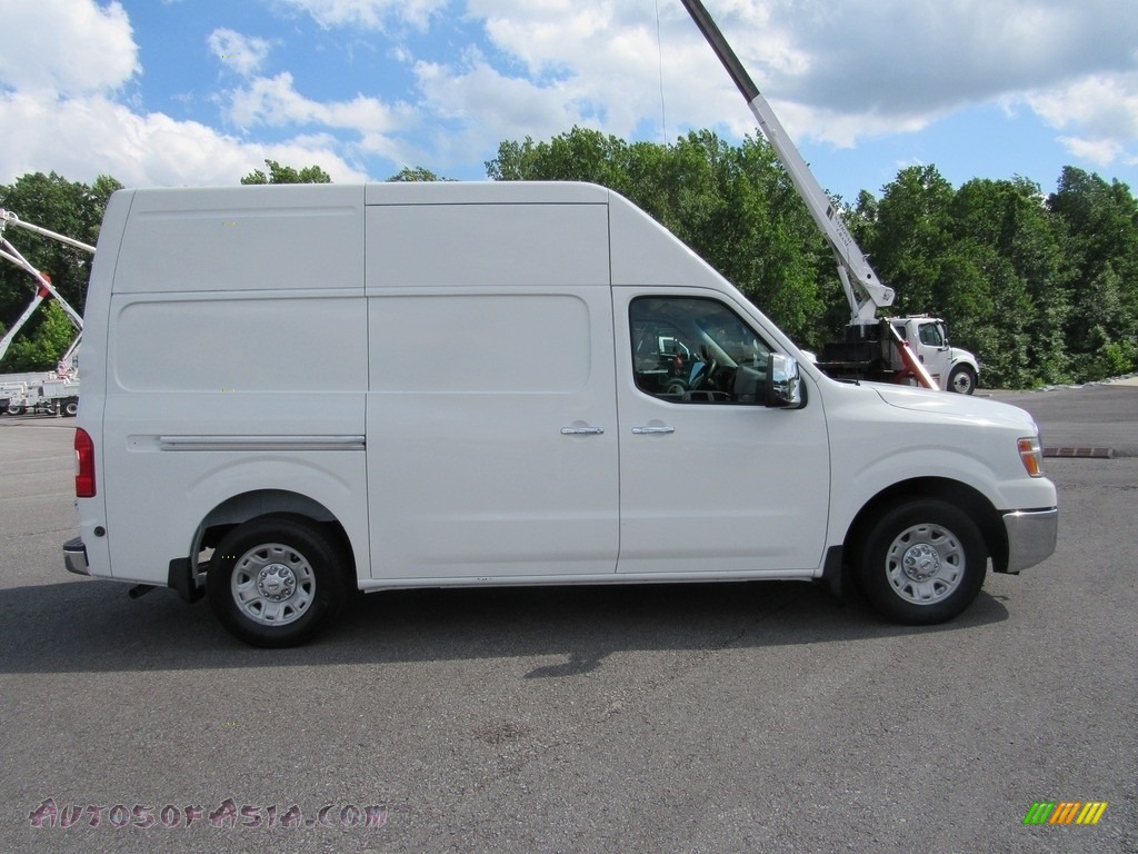2012 NV 2500 HD SV High Roof - Blizzard White / Charcoal photo #6