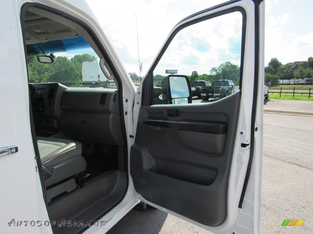 2012 NV 2500 HD SV High Roof - Blizzard White / Charcoal photo #40