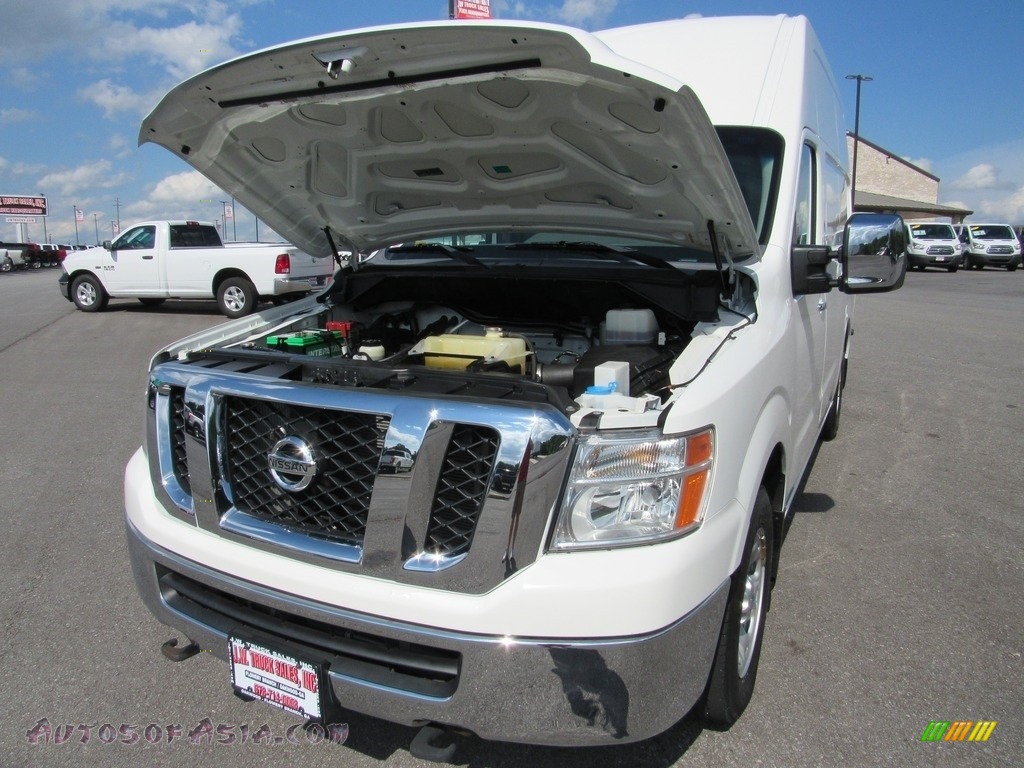 2012 NV 2500 HD SV High Roof - Blizzard White / Charcoal photo #51