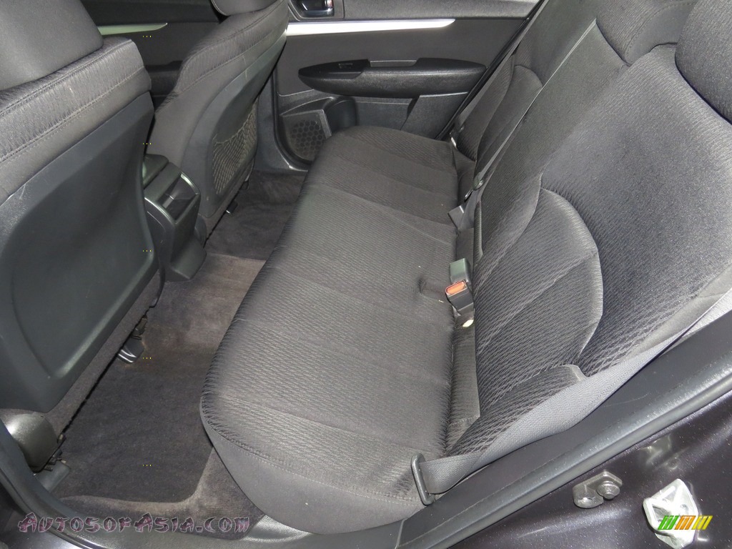 2010 Legacy 2.5i Premium Sedan - Graphite Gray Metallic / Off Black photo #21
