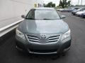 Toyota Camry LE Spruce Mica photo #8
