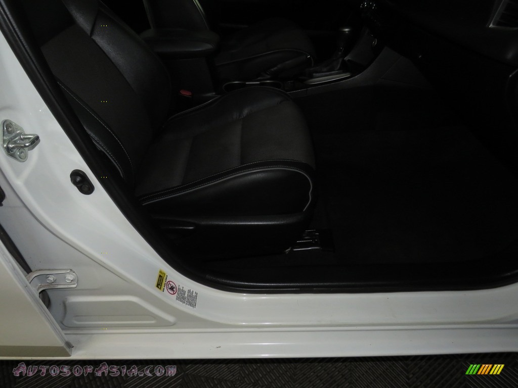 2015 Corolla S Plus - Super White / S Black photo #24