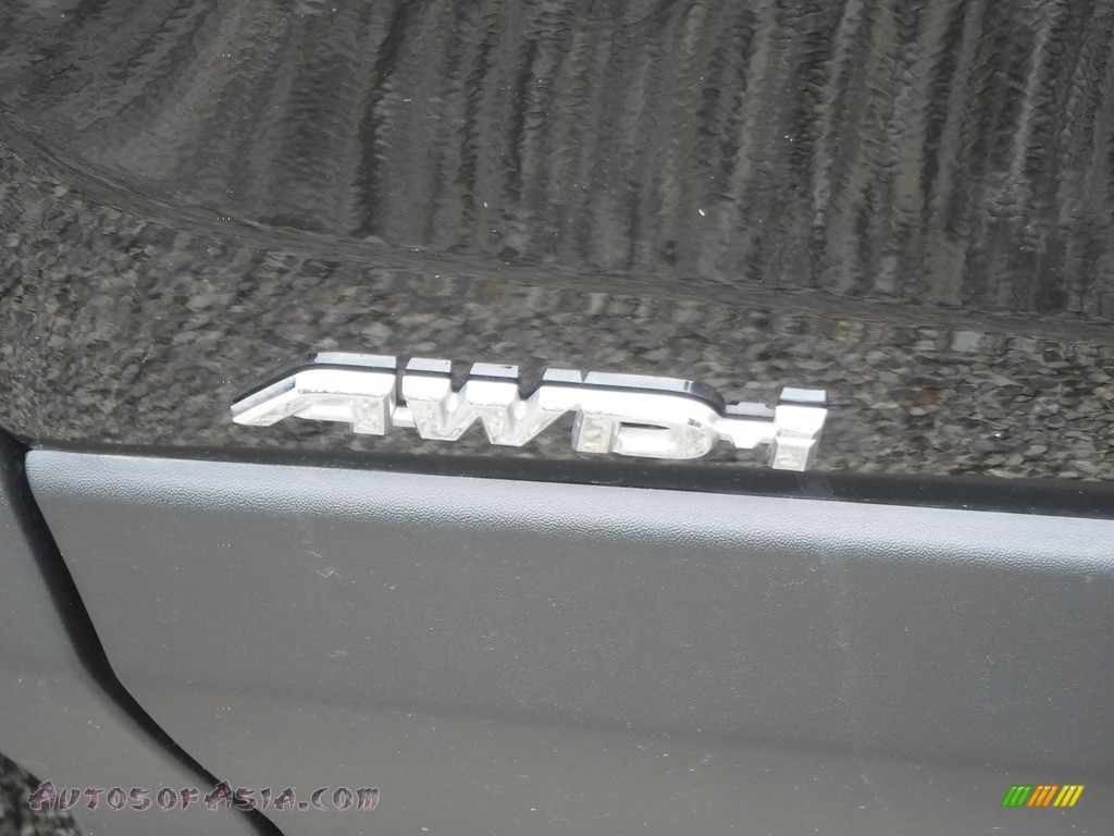 2017 RAV4 XLE AWD Hybrid - Black / Ash photo #4