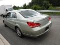 Toyota Avalon Limited Silver Pine Mica photo #8
