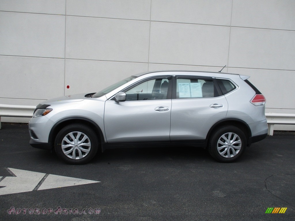 2014 Rogue SV AWD - Brilliant Silver / Charcoal photo #2