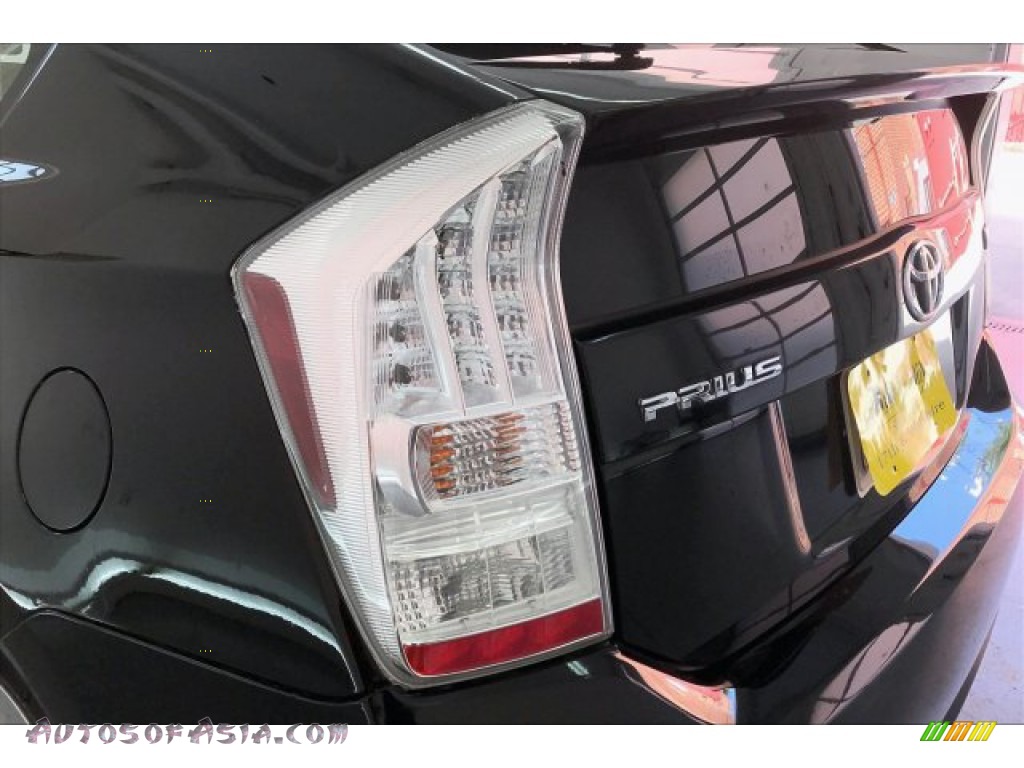 2011 Prius Hybrid III - Black / Bisque photo #25