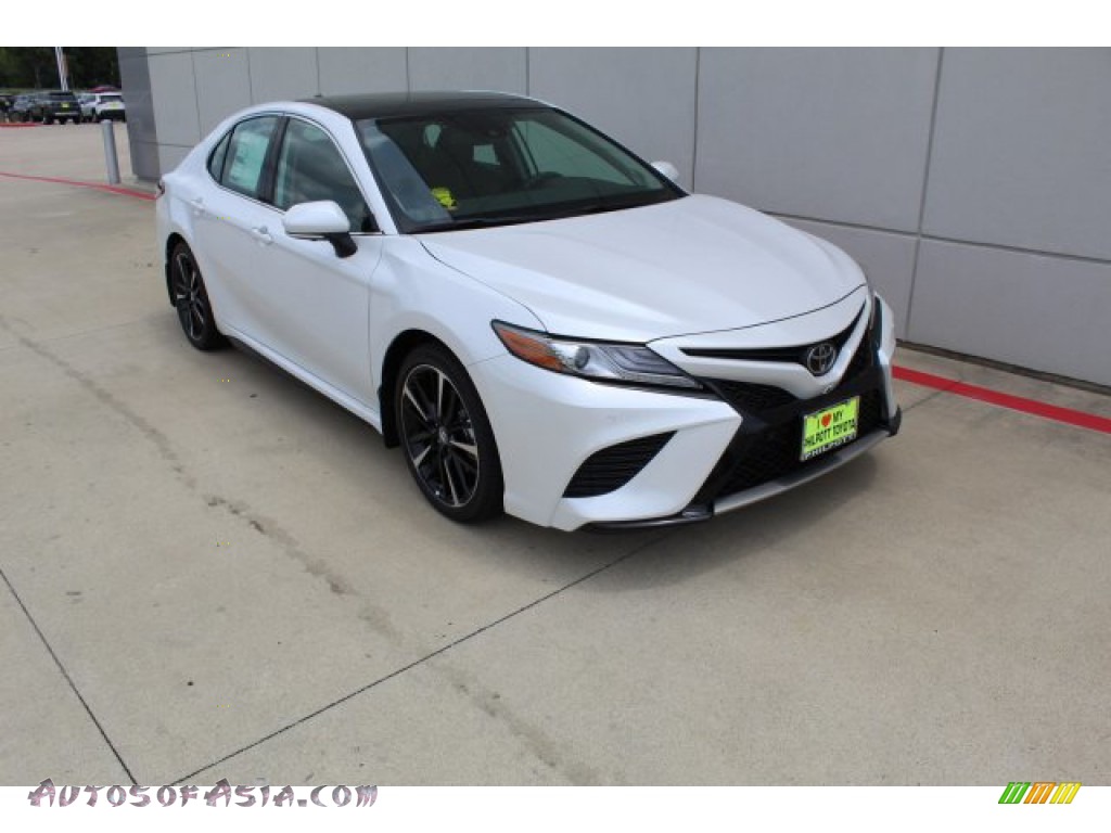 2019 Camry XSE - Wind Chill Pearl / Black photo #2