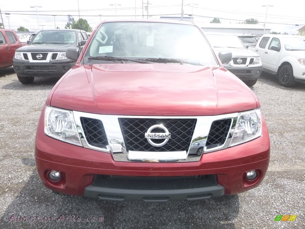 2019 Frontier SV King Cab 4x4 - Cayenne Red / Steel photo #9