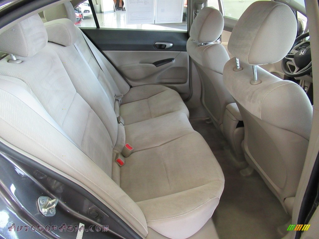 2011 Civic LX Sedan - Polished Metal Metallic / Gray photo #19