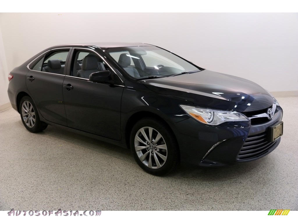 Cosmic Gray Mica / Ash Toyota Camry XLE