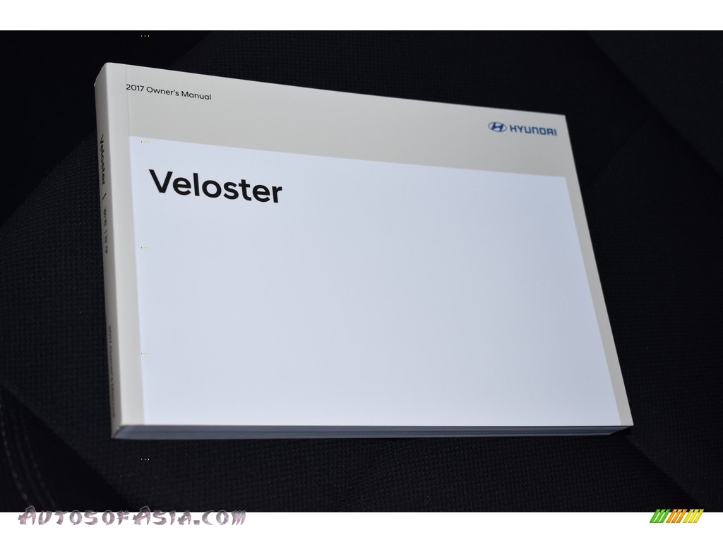2017 Veloster Value Edition - Ultra Black / Black photo #17
