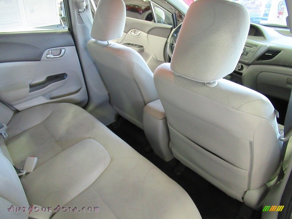 2012 Civic LX Sedan - Polished Metal Metallic / Gray photo #18