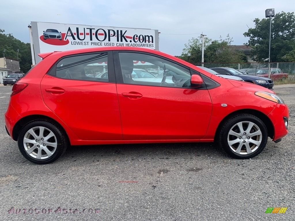 2012 MAZDA2 Touring - True Red / Black w/Red Piping photo #2