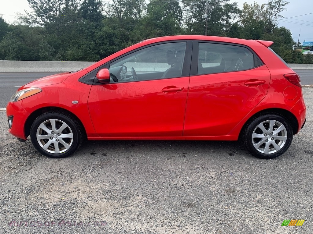 2012 MAZDA2 Touring - True Red / Black w/Red Piping photo #6