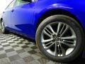 Toyota Camry SE Blue Crush Metallic photo #4