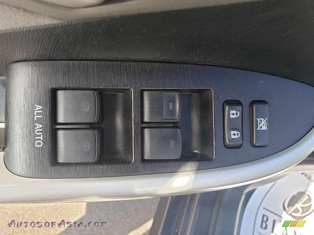 2015 Prius Two Hybrid - Winter Gray Metallic / Dark Gray photo #5