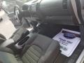 Nissan Frontier SE King Cab 4x4 Radiant Silver photo #22