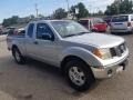 Nissan Frontier SE King Cab 4x4 Radiant Silver photo #26