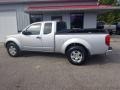 Nissan Frontier SE King Cab 4x4 Radiant Silver photo #29